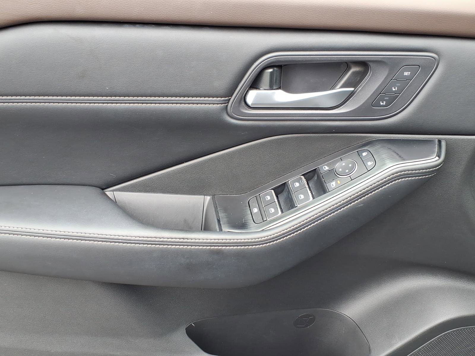 Certified 2023 Nissan Rogue SL image 30