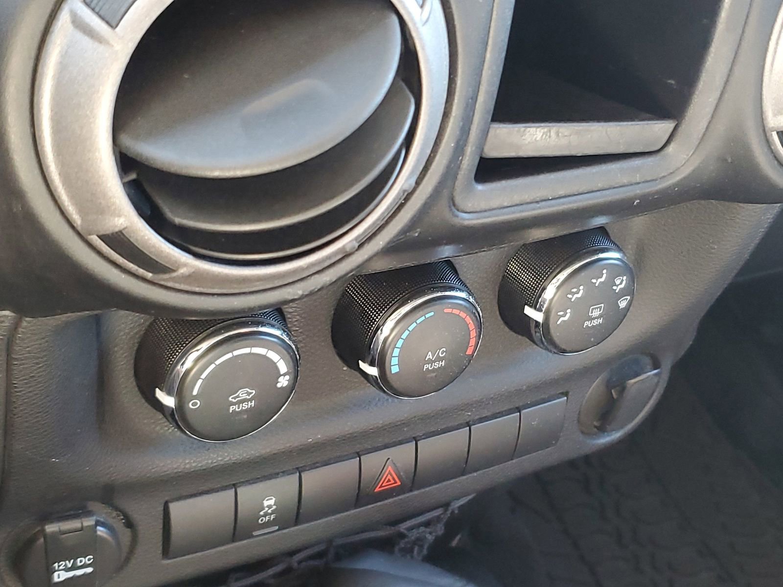 Used 2012 Jeep Wrangler Sport AWD/4WD image 24