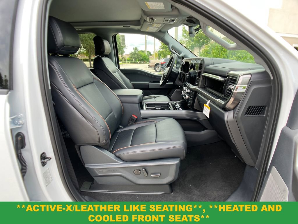 New 2026 Ford F250 Lariat w/ Black Appearance Package image 4