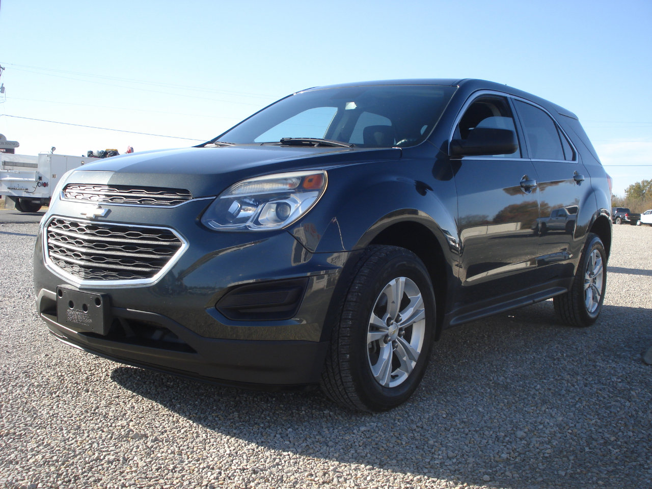 Used 2017 Chevrolet Equinox LS image 4