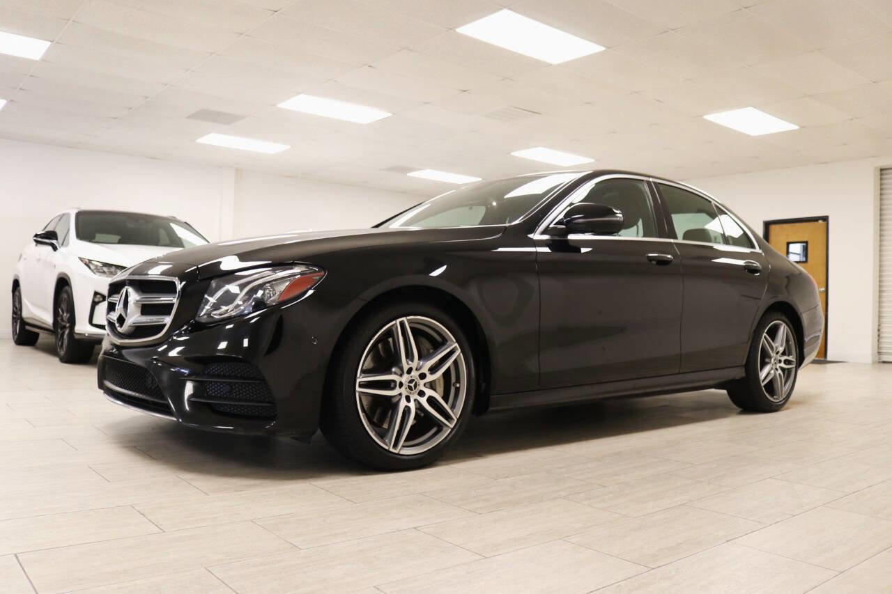 Used 2020 Mercedes-Benz E 350 Sedan image 3