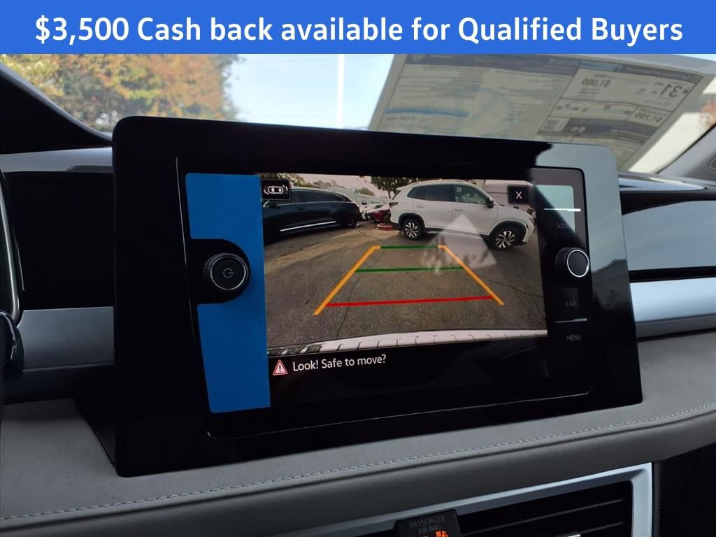 New 2025 Volkswagen Taos SE image 8