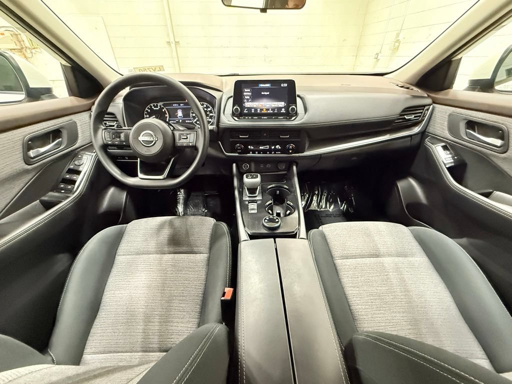 Used 2023 Nissan Rogue SV AWD/4WD image 35