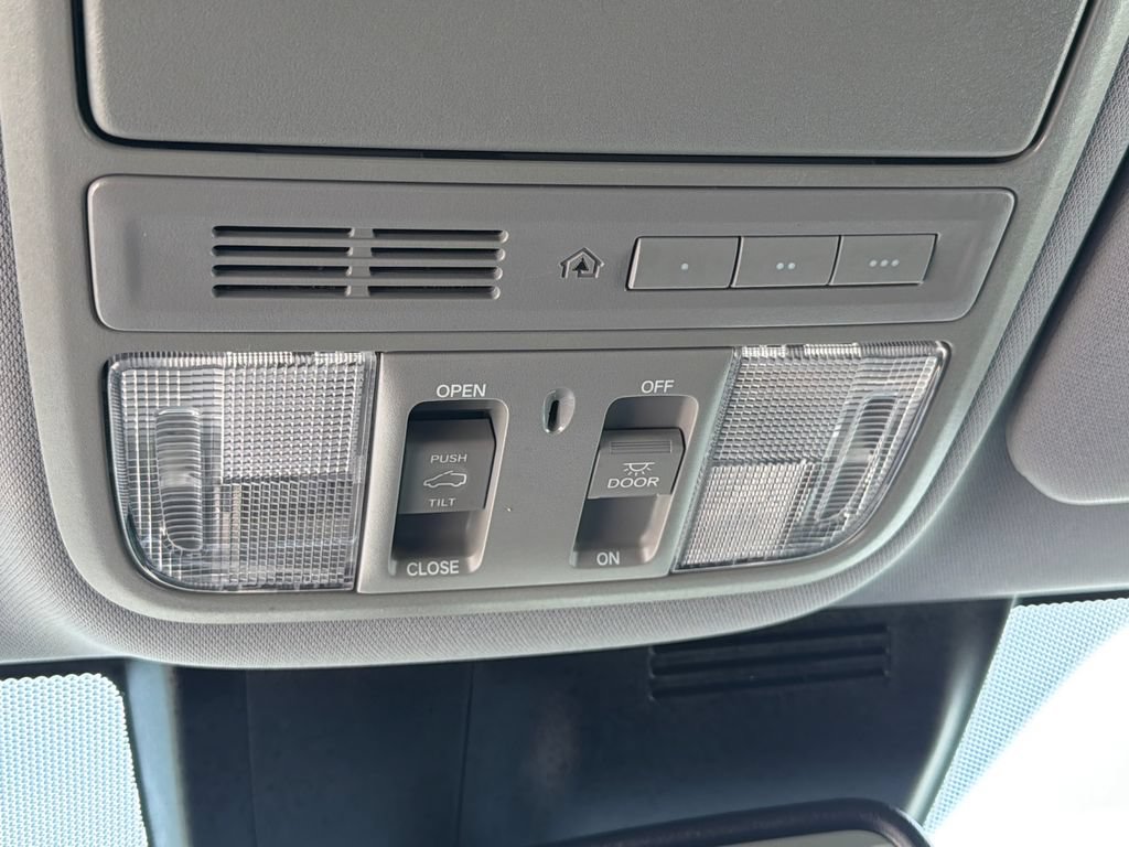 Used 2020 Honda CR-V EX-L image 33