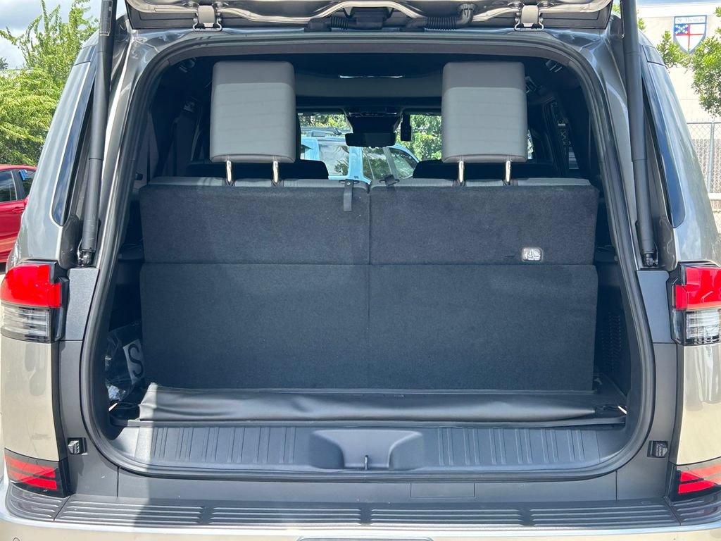 Used 2026 Lexus GX 550 w/ Accessory Package (2T) AWD/4WD image 14