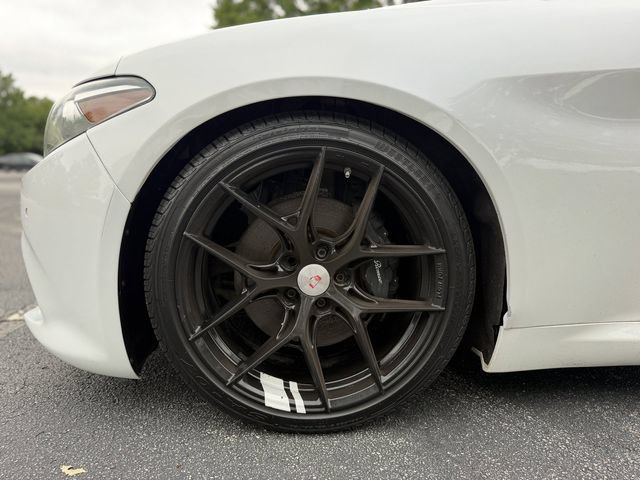 Used 2018 Alfa Romeo Giulia RWD image 34