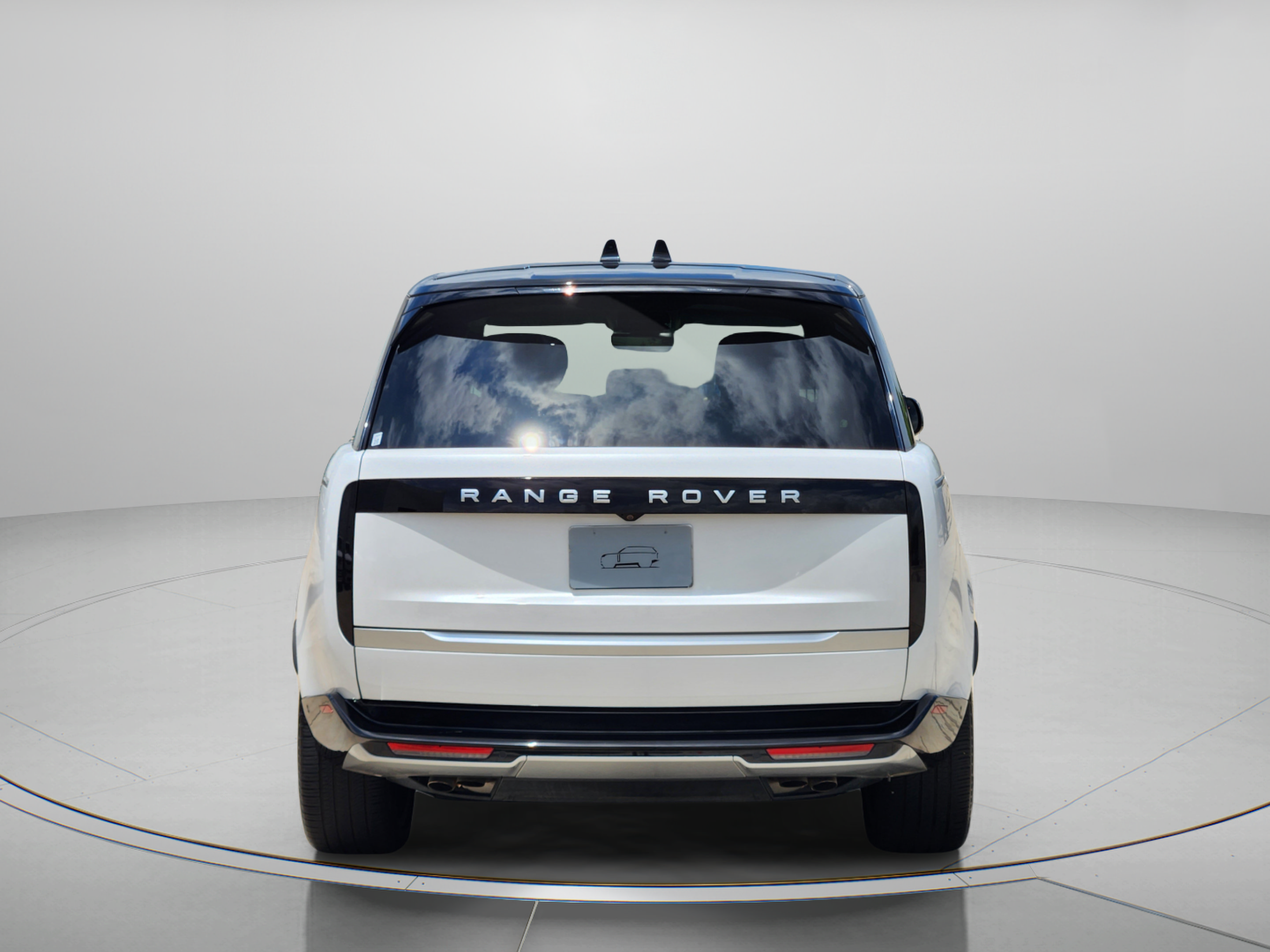Certified 2024 Land Rover Range Rover Long Wheelbase Autobiography AWD/4WD image 4