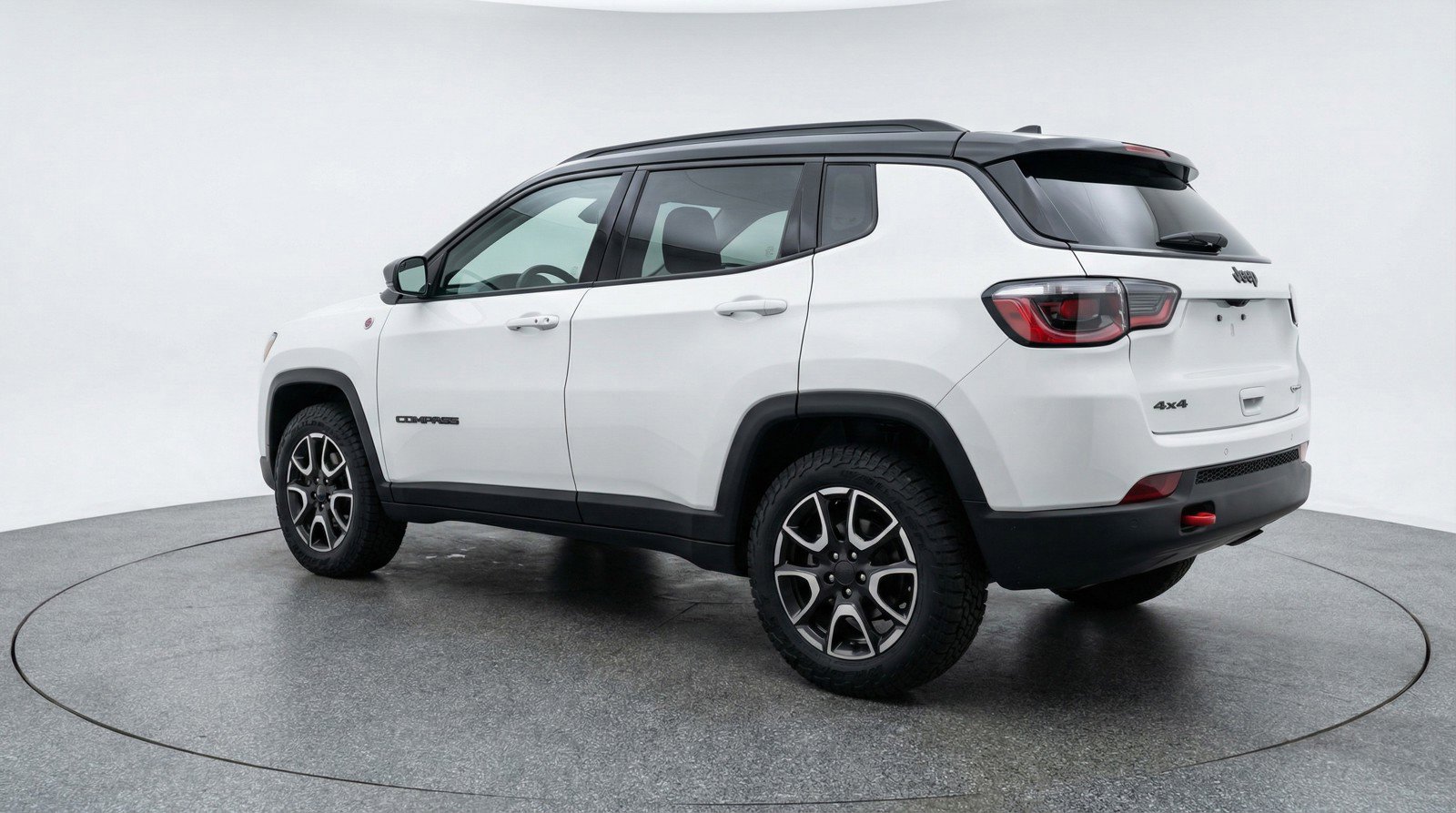 Used 2025 Jeep Compass Trailhawk AWD/4WD image 6