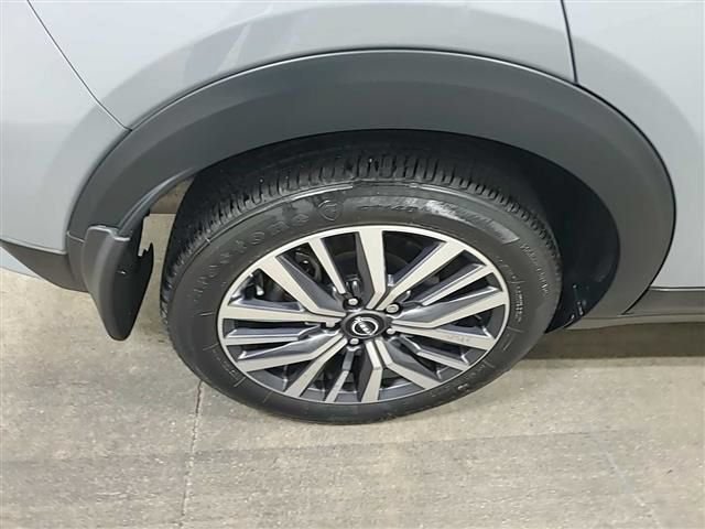 Used 2024 Nissan Kicks SV FWD image 22