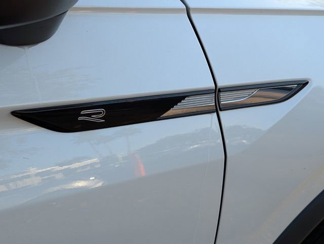 Used 2022 Volkswagen Tiguan SE R-Line image 20