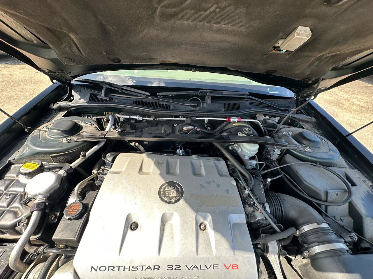 Used 2000 Cadillac Eldorado Touring FWD image 28
