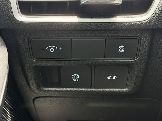 Used 2025 Hyundai Sonata SEL FWD image 24