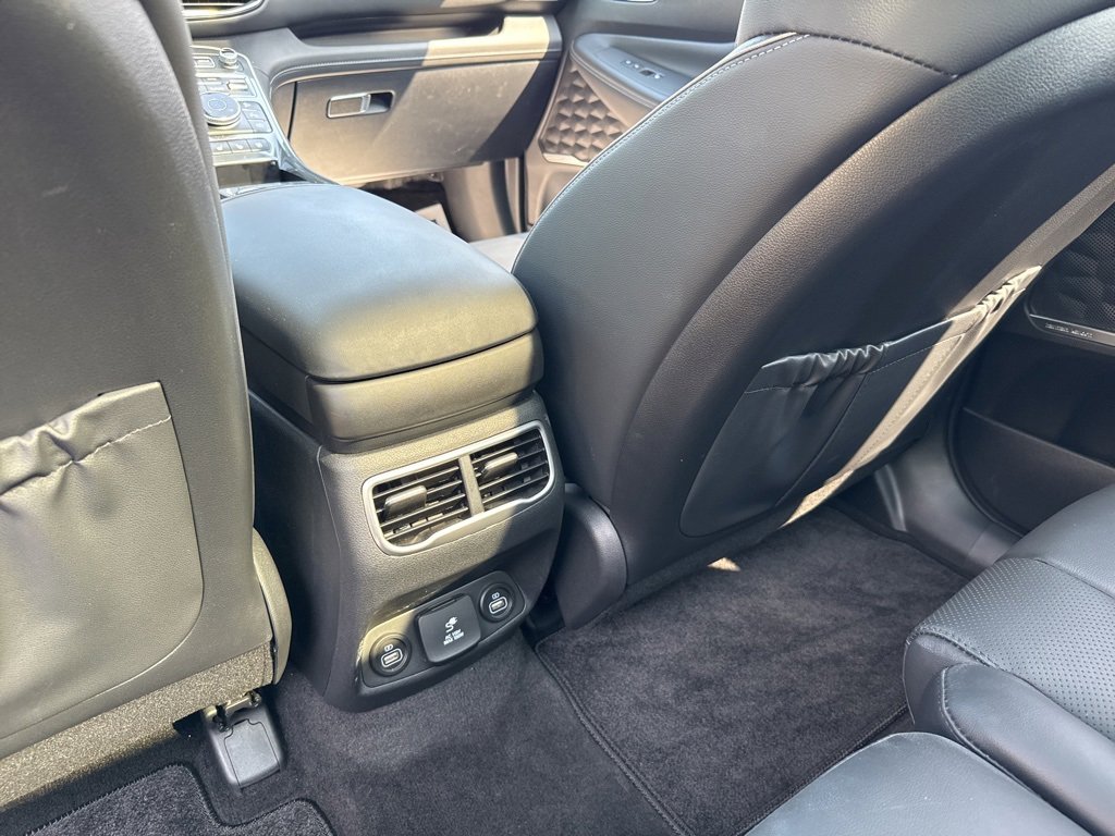 Used 2023 Hyundai Santa Fe Limited image 20