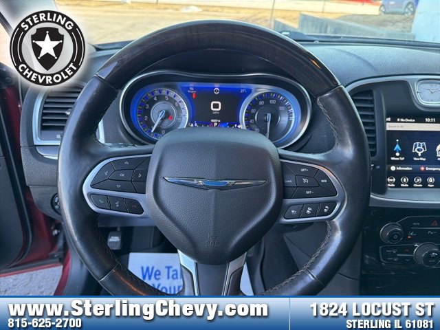 Used 2019 Chrysler 300 Limited w/ Safetytec Plus Group image 16