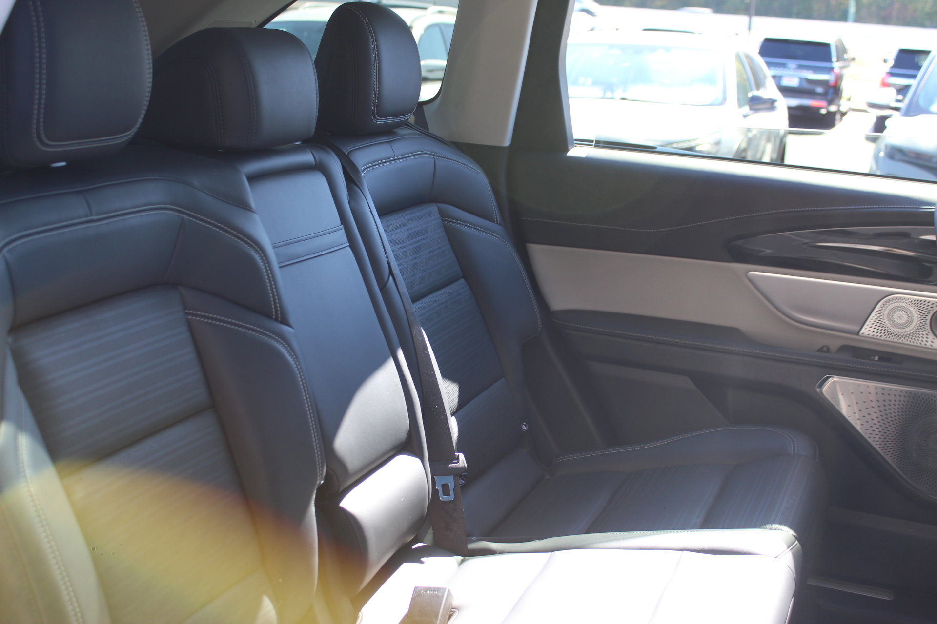 Used 2024 Lincoln Nautilus Reserve w/ Equipment Group 203A image 33