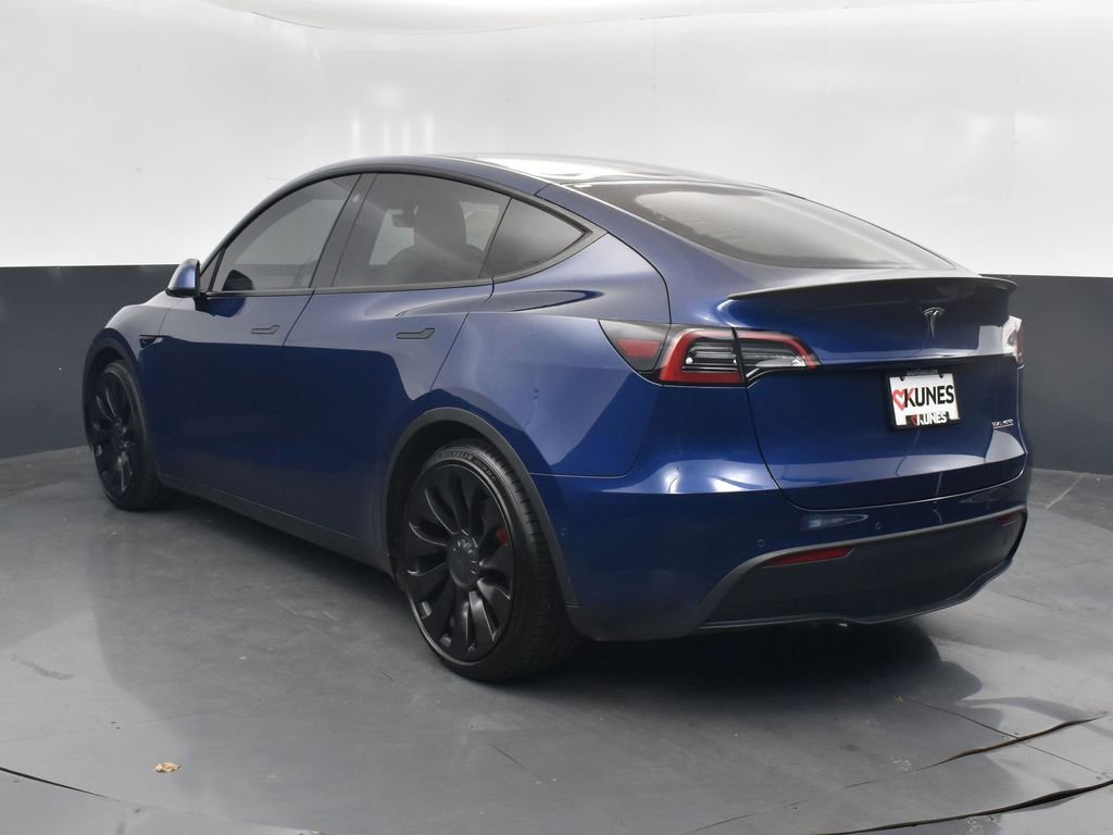 Used 2022 Tesla Model Y Performance image 9