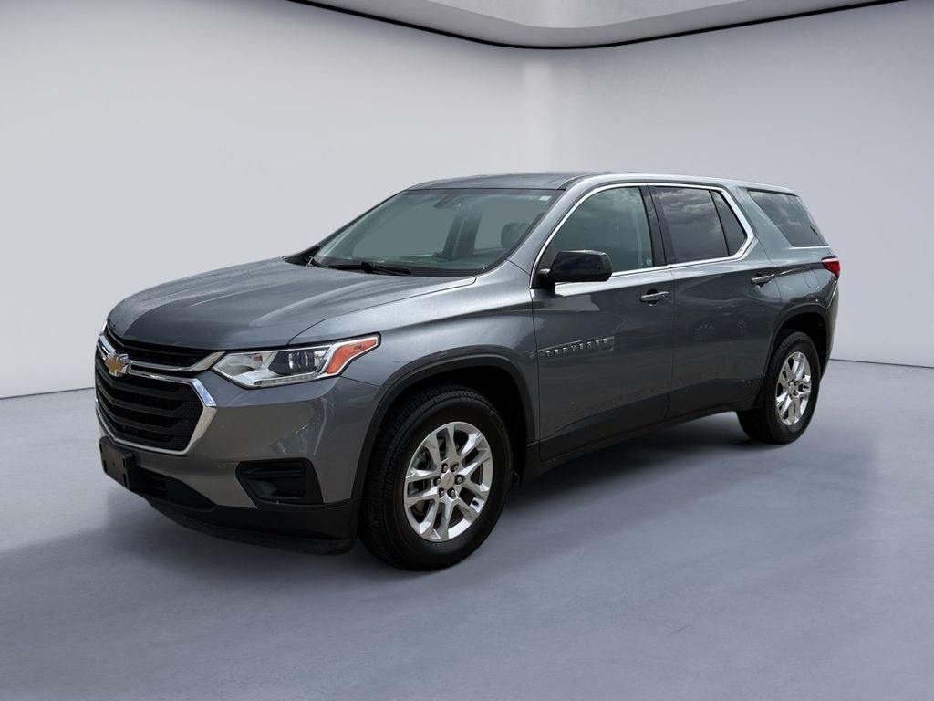 Used 2021 Chevrolet Traverse LS AWD/4WD image 1