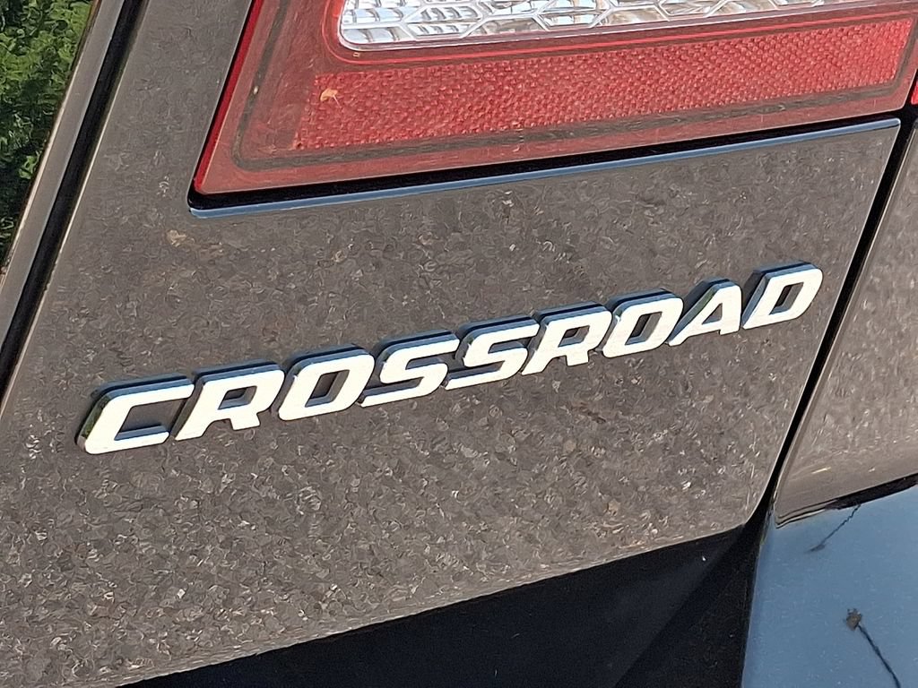 Used 2018 Dodge Journey Crossroad w/ Driver Convenience Group FWD image 35