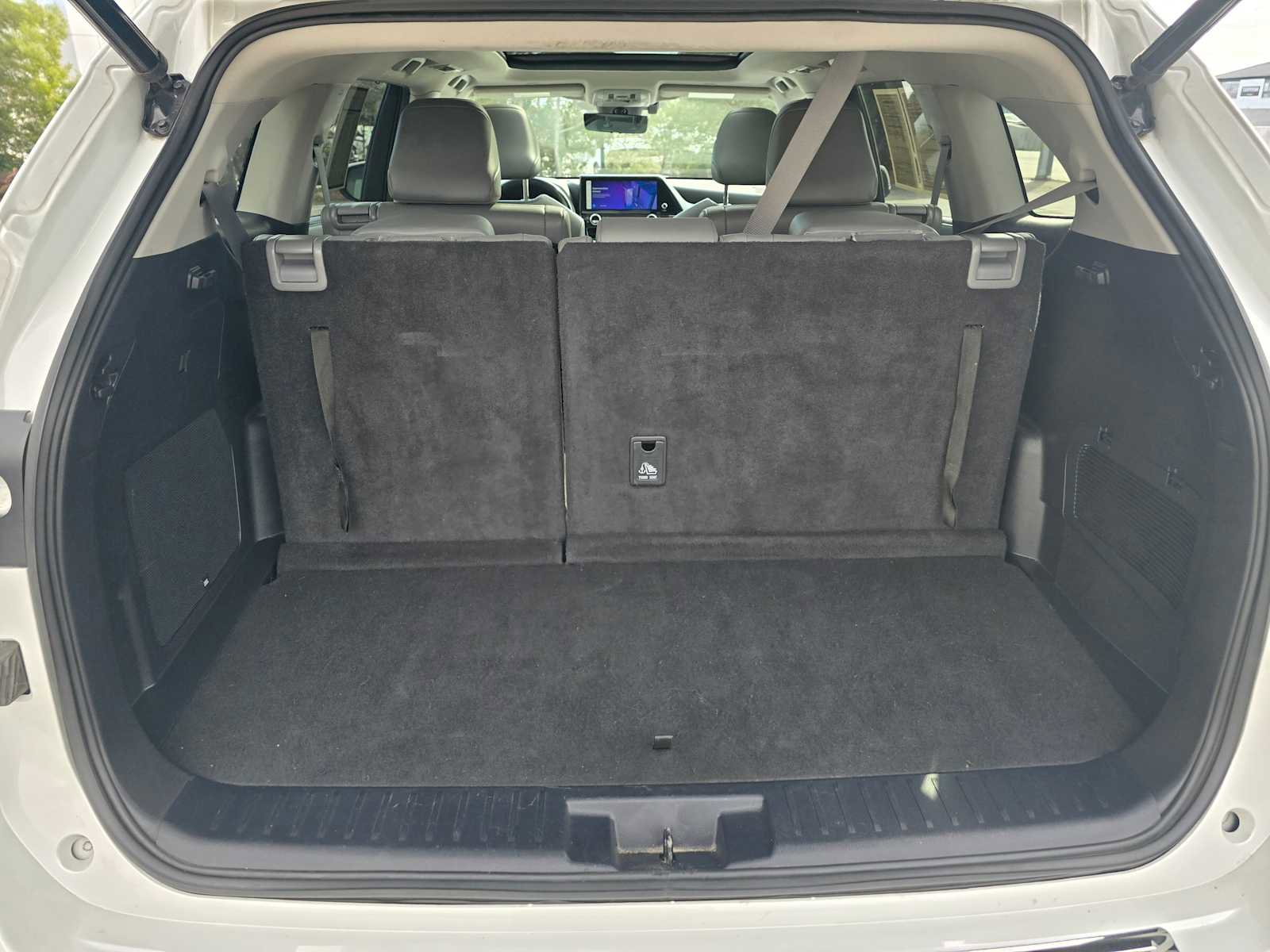 Used 2023 Toyota Highlander Platinum image 19