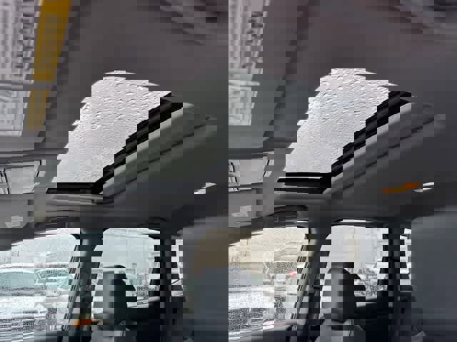 Used 2022 Honda CR-V Touring image 5