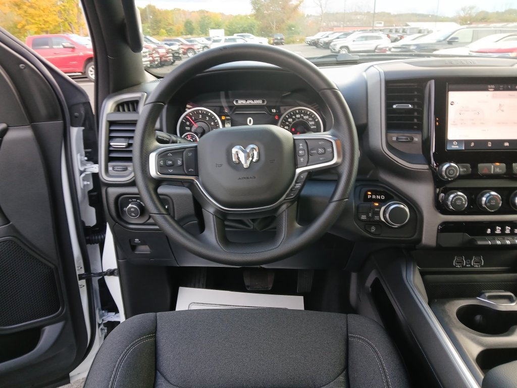 New 2027 RAM 1500 Express AWD/4WD image 14