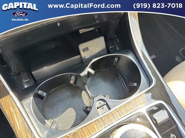 Used 2017 Mercedes-Benz C 300 Sedan image 32