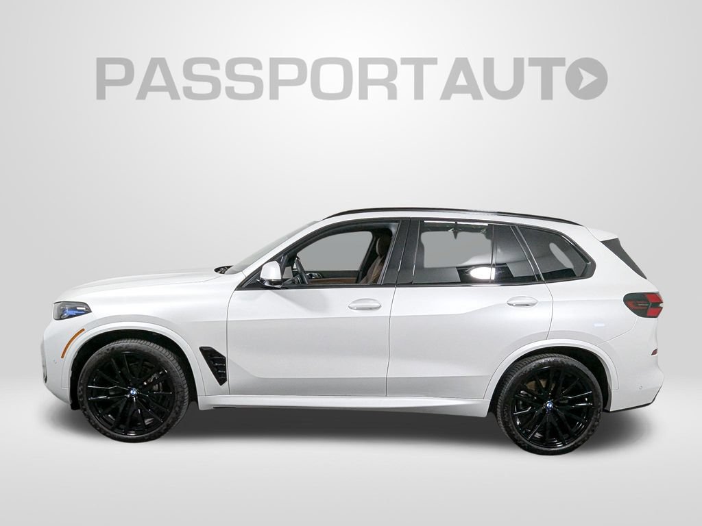 Used 2026 BMW X5 xDrive40i AWD/4WD image 2