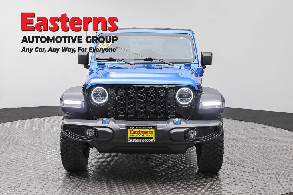 Used 2023 Jeep Wrangler Unlimited w/ Cold Weather Group AWD/4WD image 4