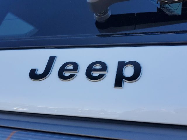New 2026 Jeep Grand Wagoneer Limited w/ Premium Group II AWD/4WD image 8