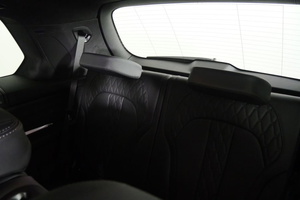 Used 2026 BMW X7 M60i image 18