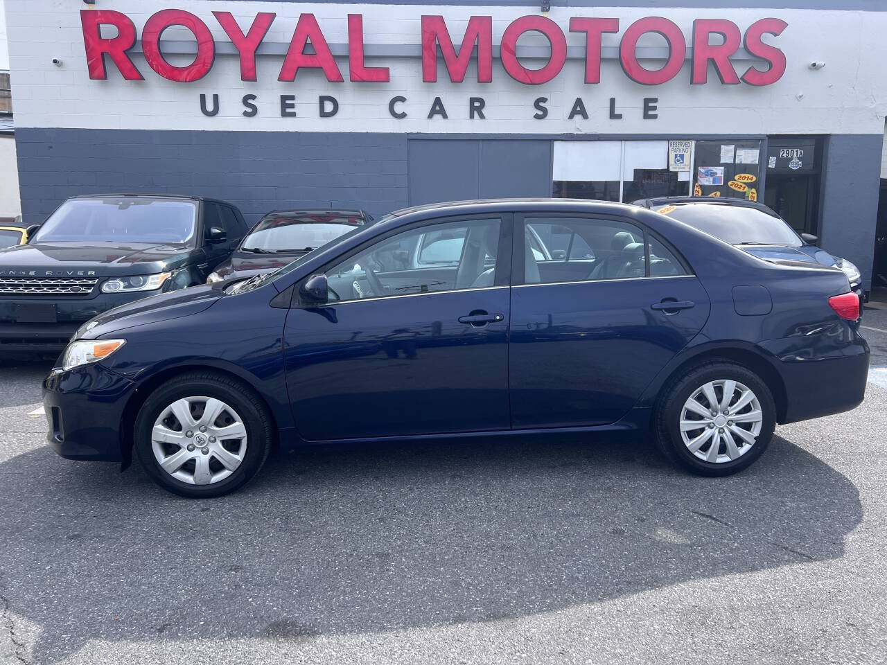 Used 2013 Toyota Corolla LE FWD image 11