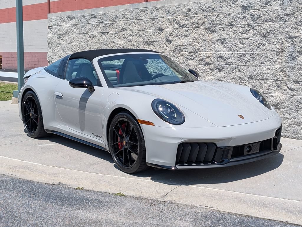 Used 2026 Porsche 911 Targa 4 GTS AWD/4WD image 9