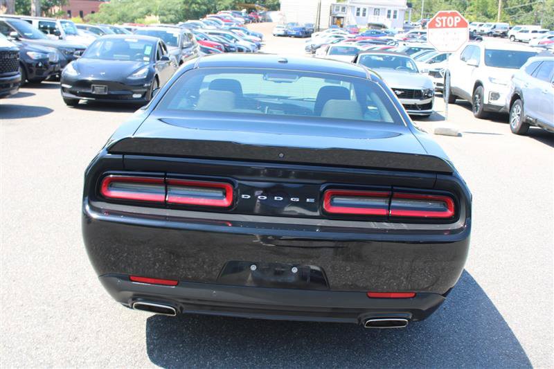 Used 2021 Dodge Challenger GT RWD image 7