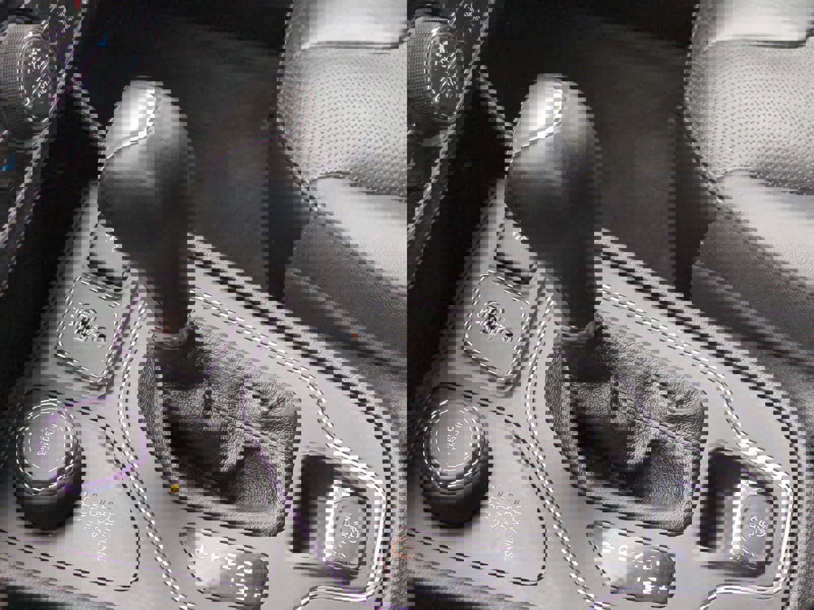 Used 2020 Jeep Cherokee High Altitude image 32