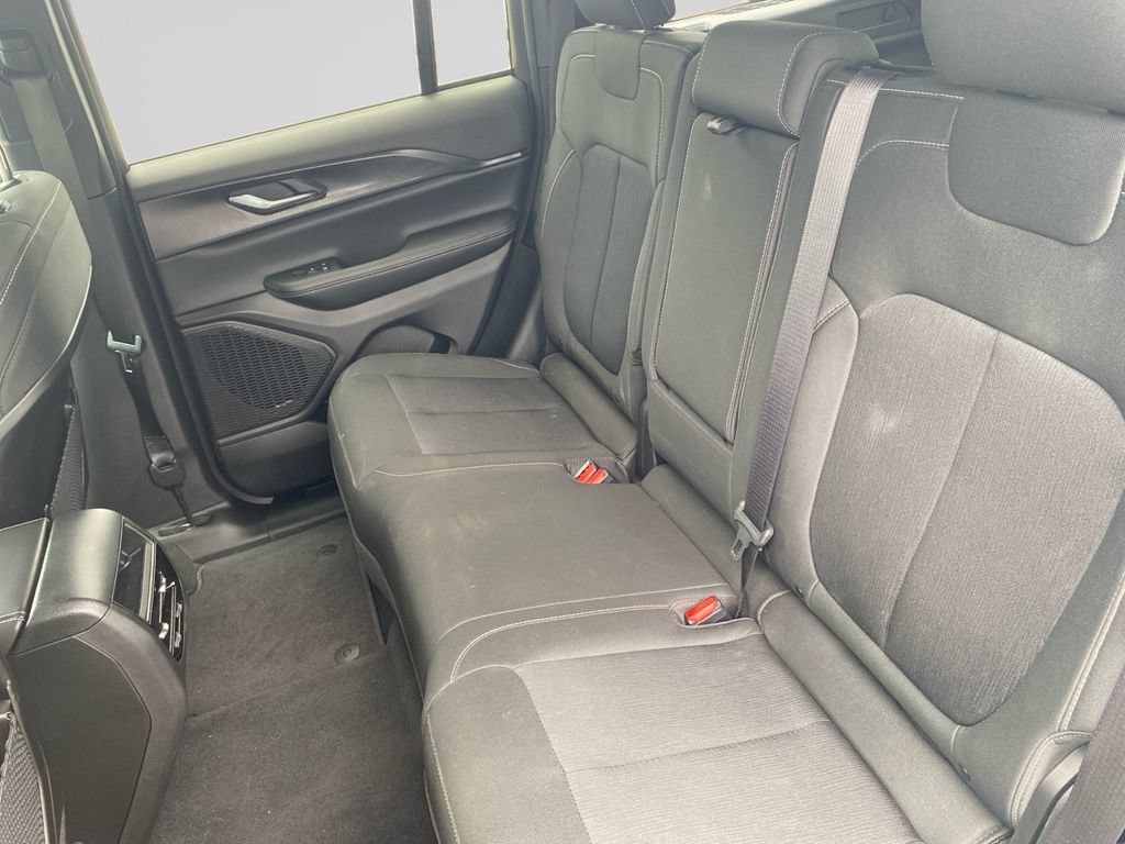 New 2026 Jeep Grand Cherokee Laredo X AWD/4WD image 16