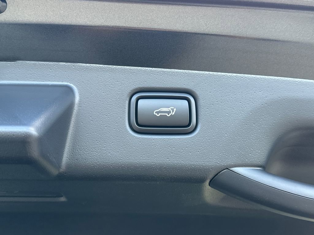 New 2026 Kia Niro Wind FWD image 7
