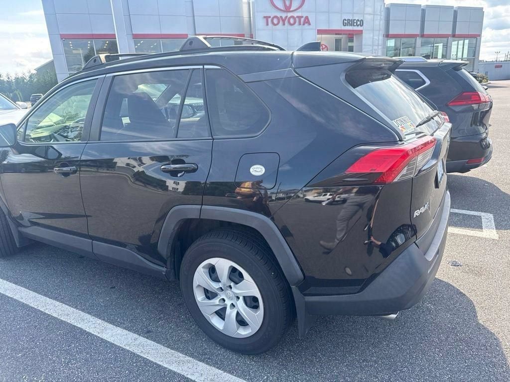 Used 2019 Toyota RAV4 LE w/ All Weather Liner Package AWD/4WD image 5