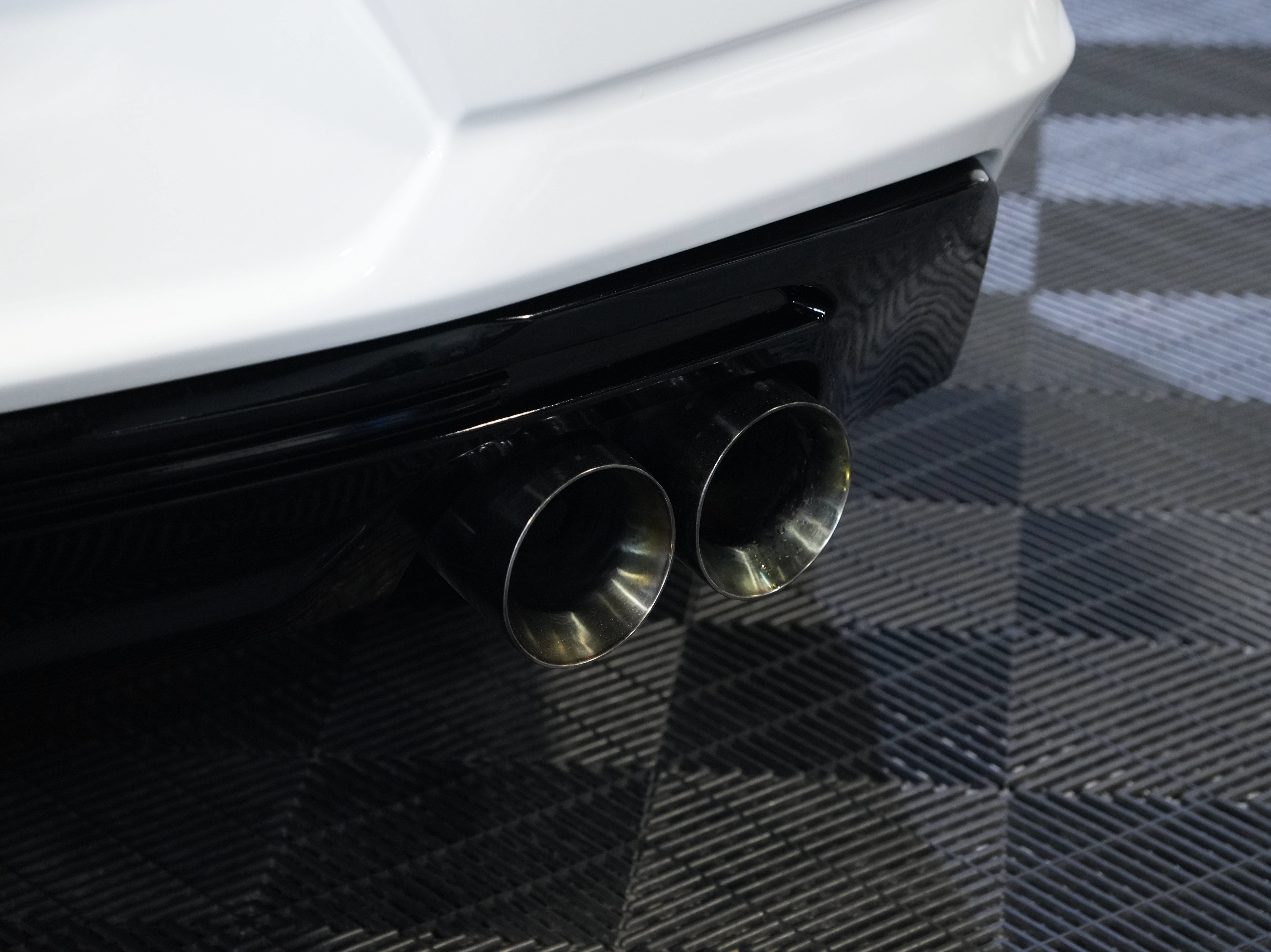 Used 2019 Chevrolet Camaro LS RWD image 17