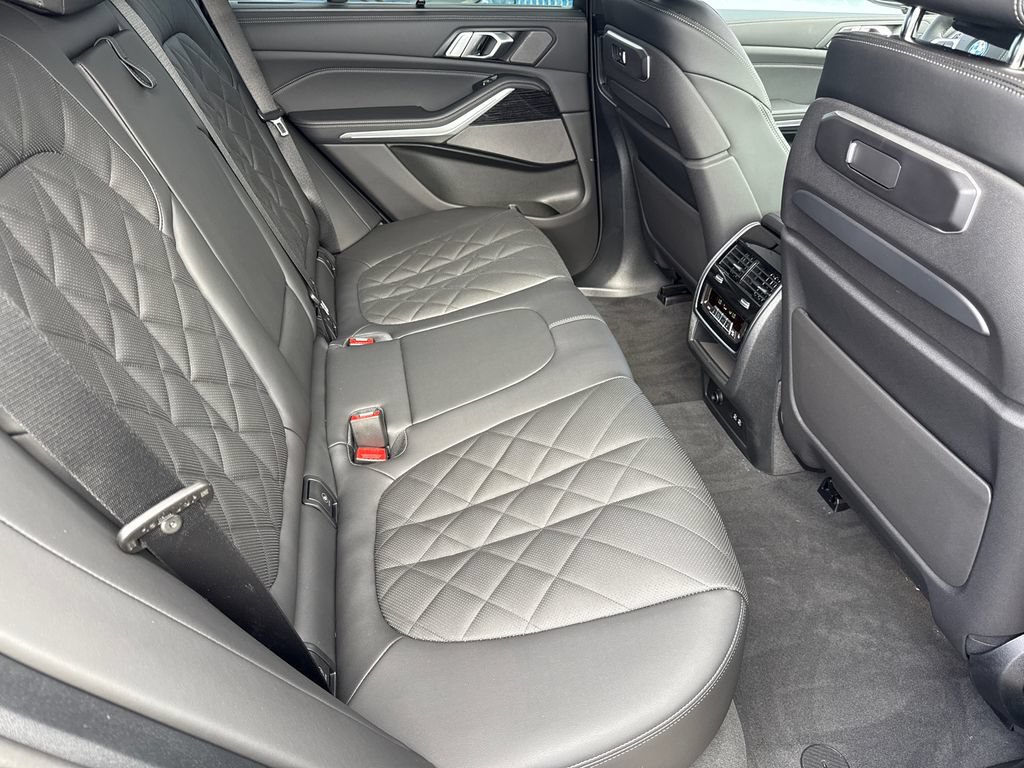 New 2026 BMW X5 xDrive50e w/ Executive Package AWD/4WD image 16