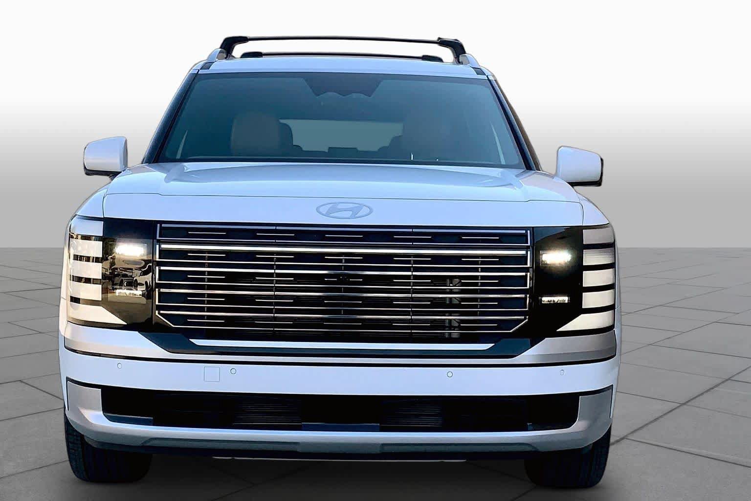 Used 2026 Hyundai Palisade Calligraphy AWD/4WD image 4