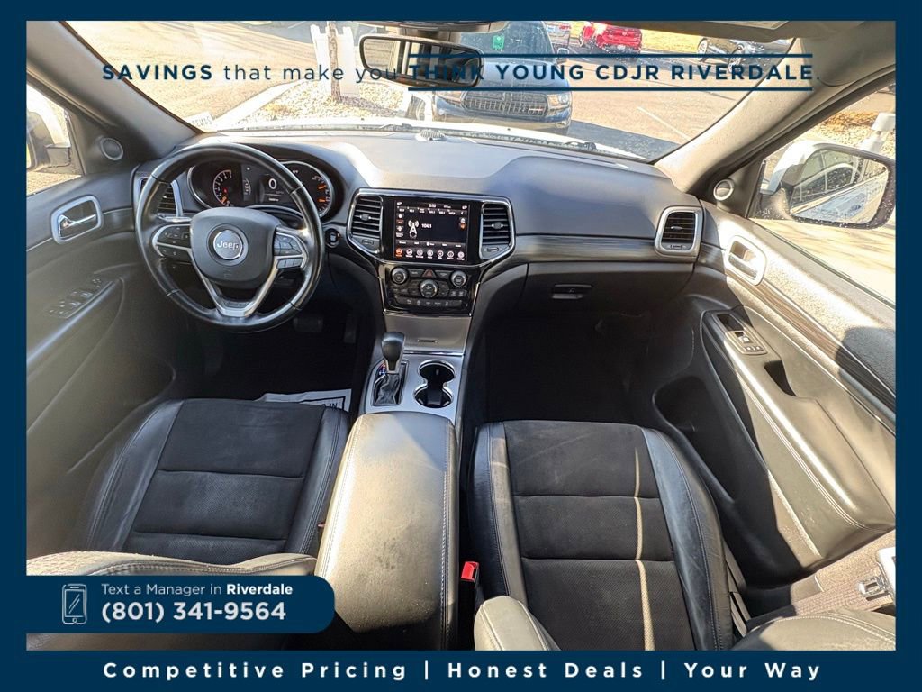 Used 2022 Jeep Grand Cherokee Laredo X image 12