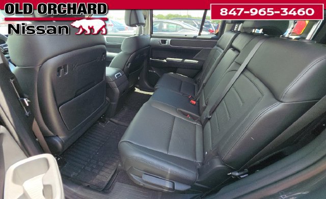 Used 2025 Hyundai Santa Fe Limited AWD/4WD image 9