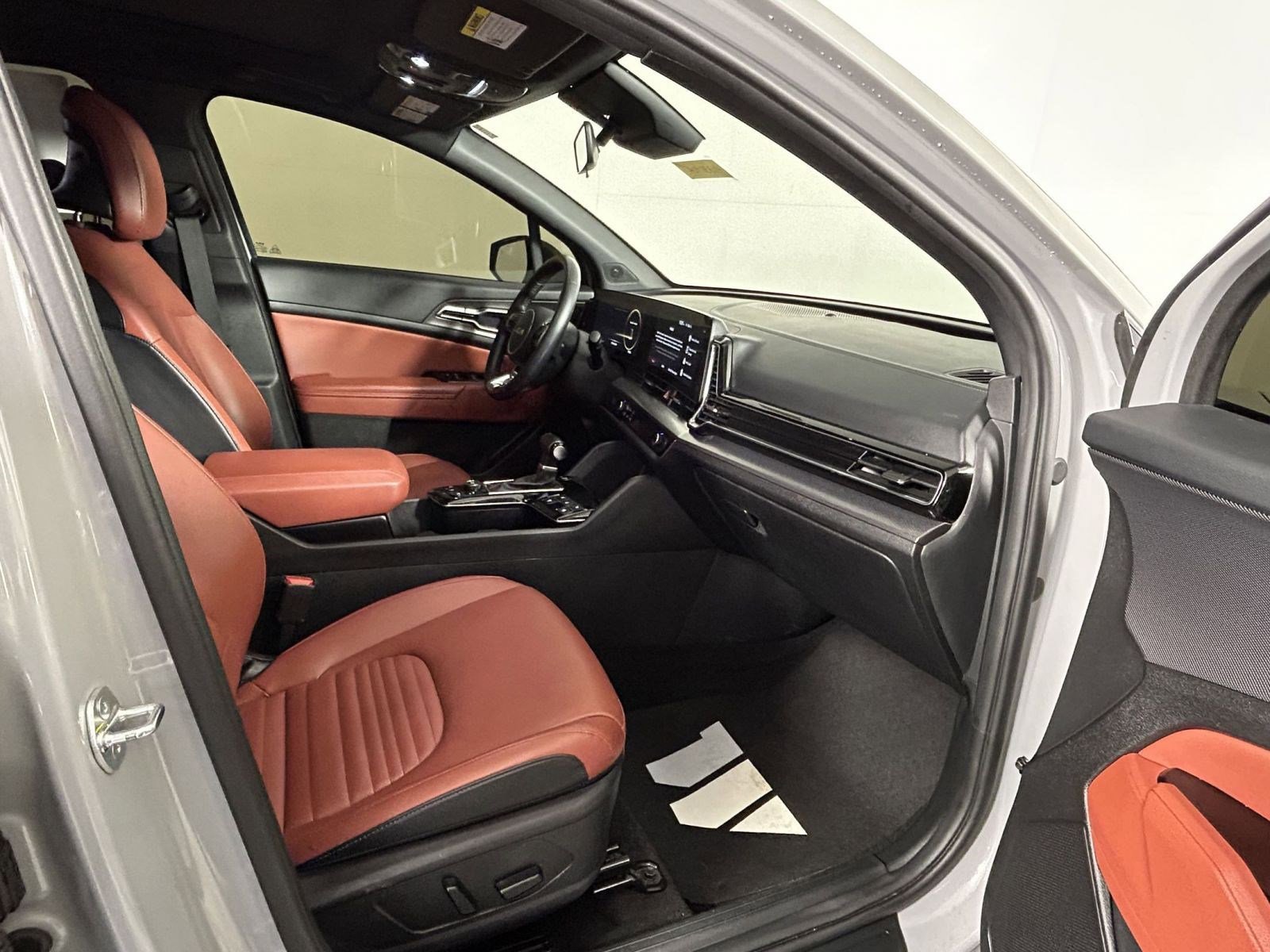 Used 2024 Kia Sportage SX image 15