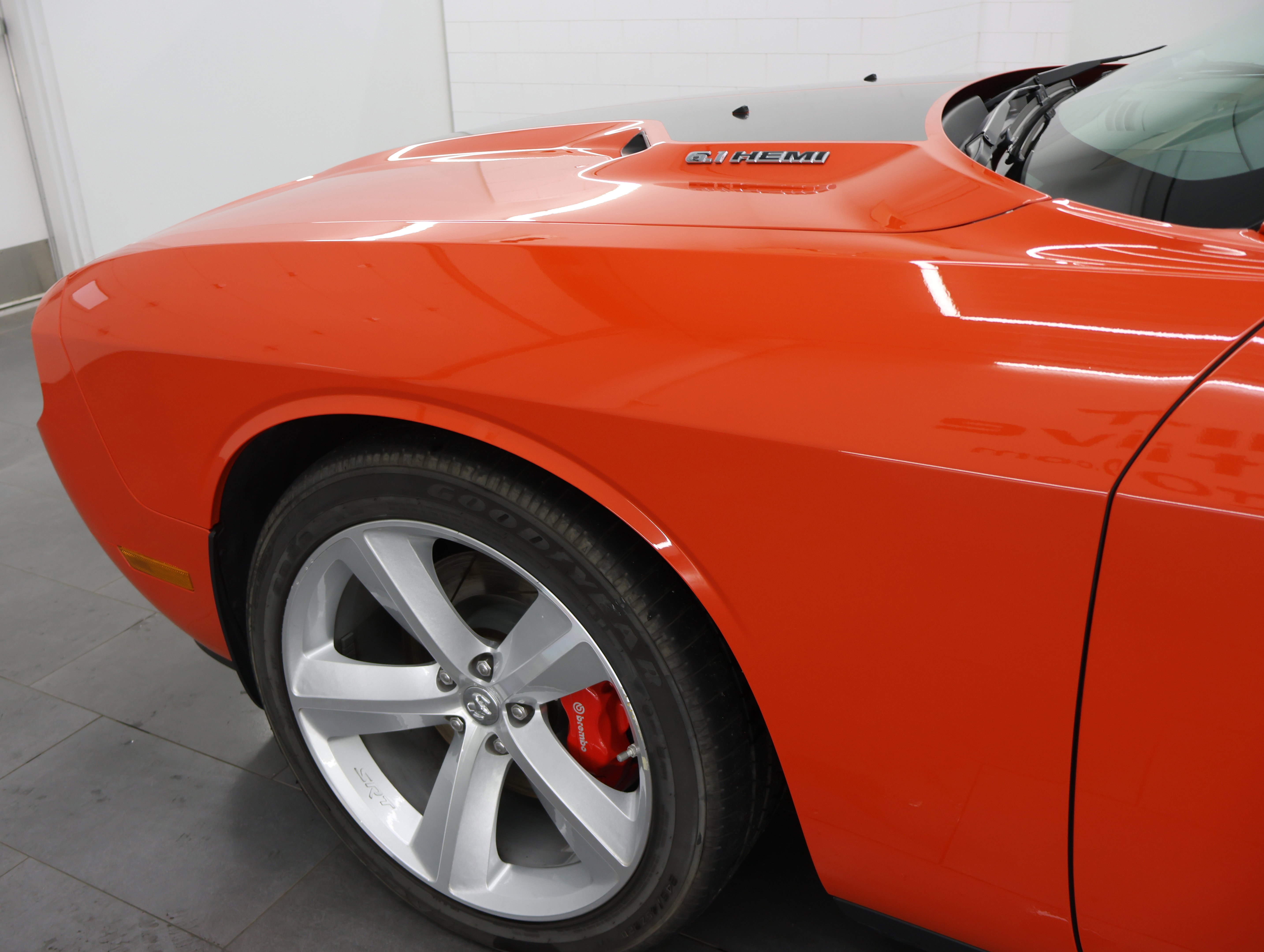 Used 2009 Dodge Challenger SRT8 w/ SRT Option Group II RWD image 35
