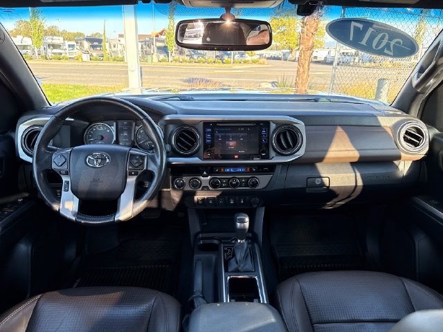 Used 2017 Toyota Tacoma Limited w/ Tow Package AWD/4WD image 26