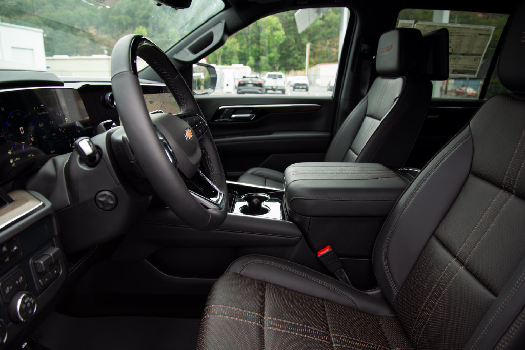 New 2026 Chevrolet Tahoe High Country AWD/4WD image 11