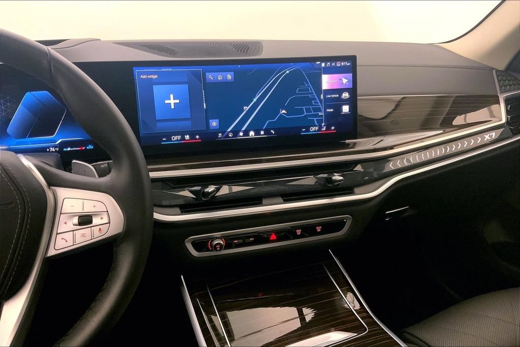 Certified 2026 BMW X7 xDrive40i AWD/4WD image 5