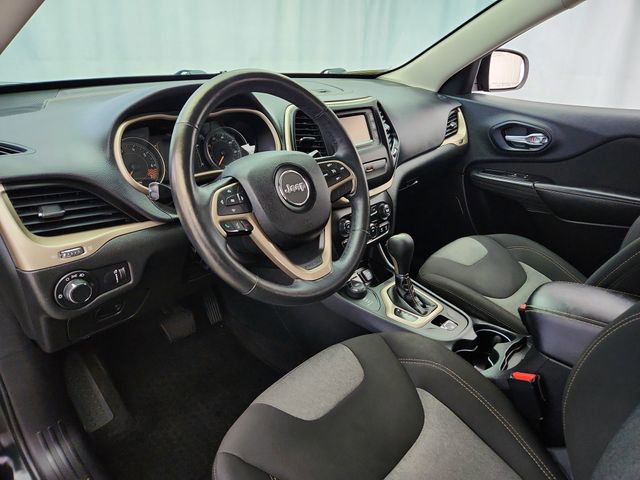 Used 2015 Jeep Cherokee Sport w/ Cold Weather Group AWD/4WD image 9