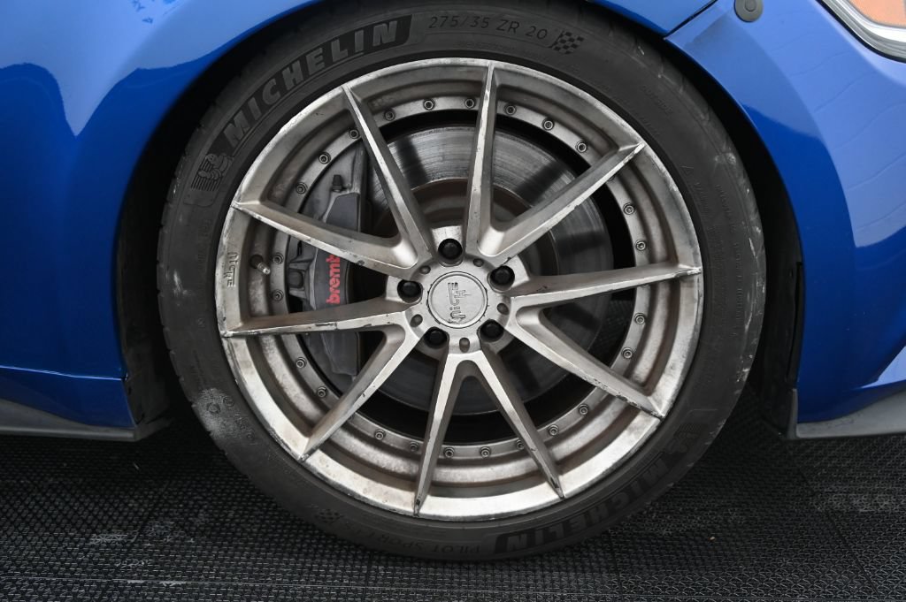 Used 2017 Ford Mustang GT Premium w/ GT Performance Package RWD image 43