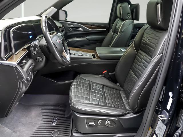 Used 2023 Cadillac Escalade Sport Platinum w/ LPO, ONYX Package image 8
